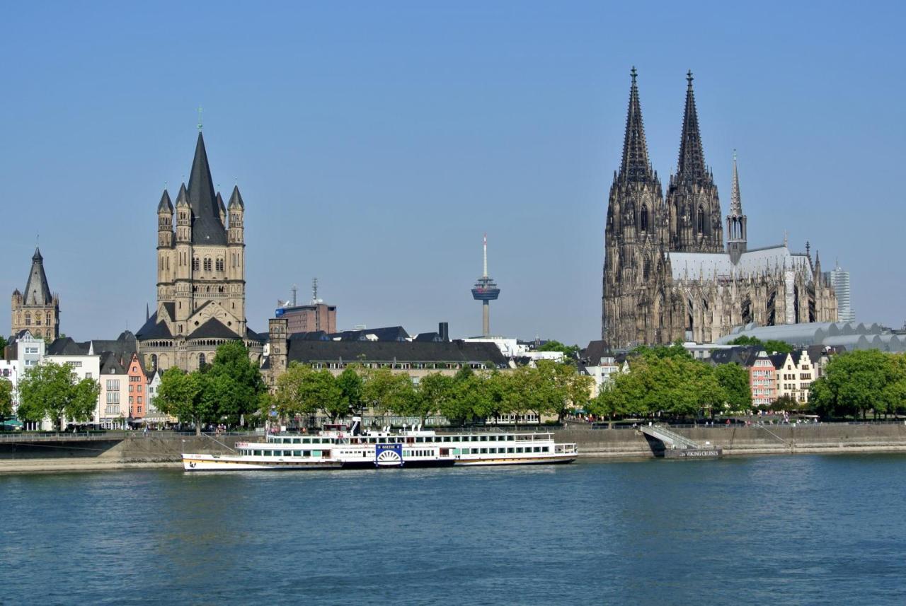 Smarty Airport Cologne Hotel - Kontaktloser Self Check-In Екстериор снимка