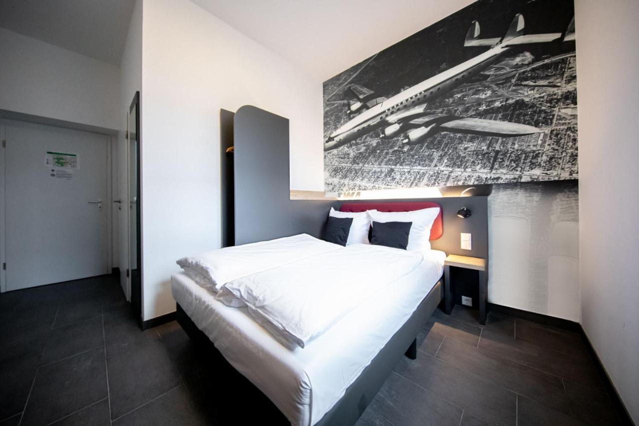 Smarty Airport Cologne Hotel - Kontaktloser Self Check-In Екстериор снимка