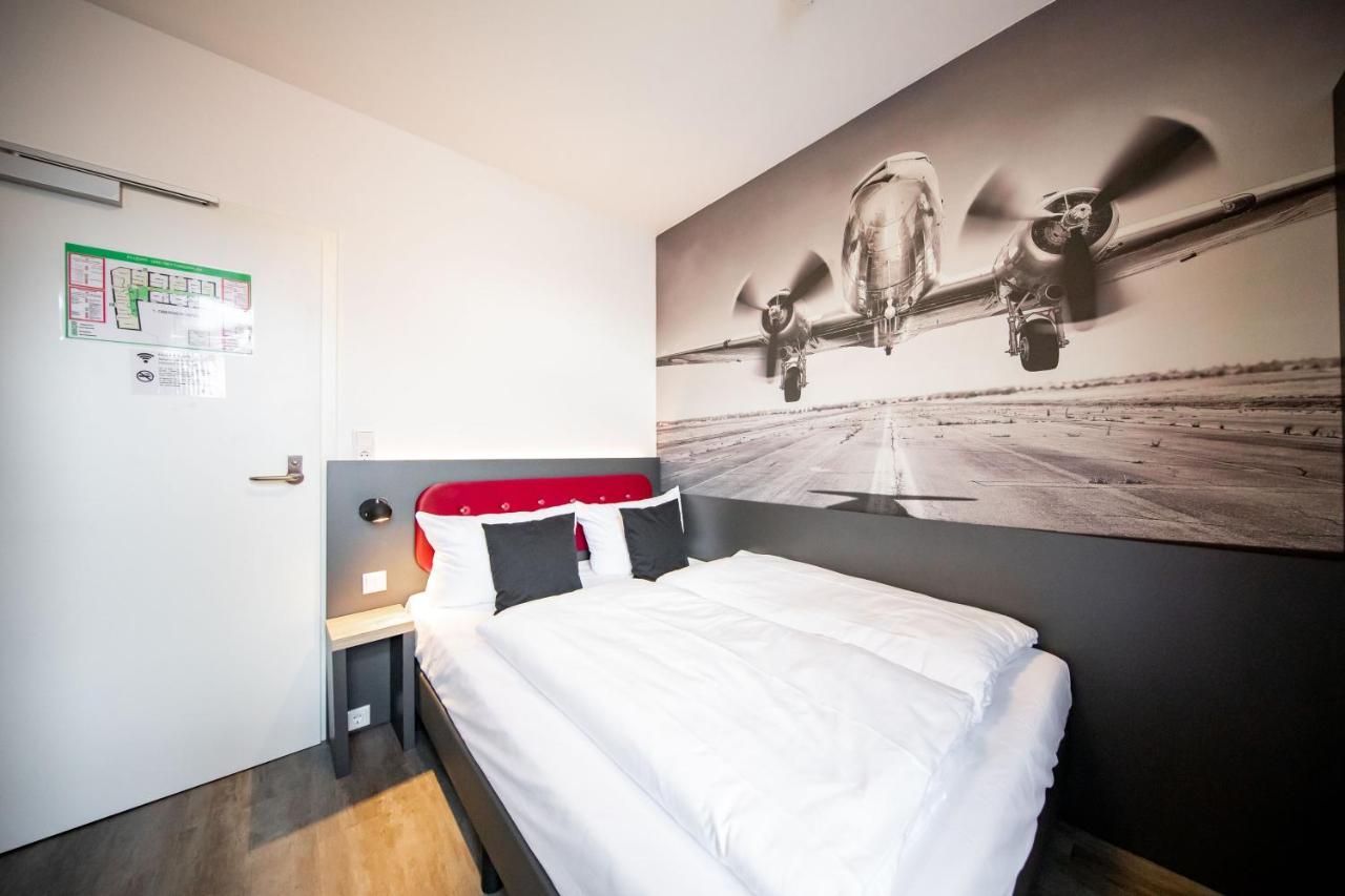 Smarty Airport Cologne Hotel - Kontaktloser Self Check-In Екстериор снимка