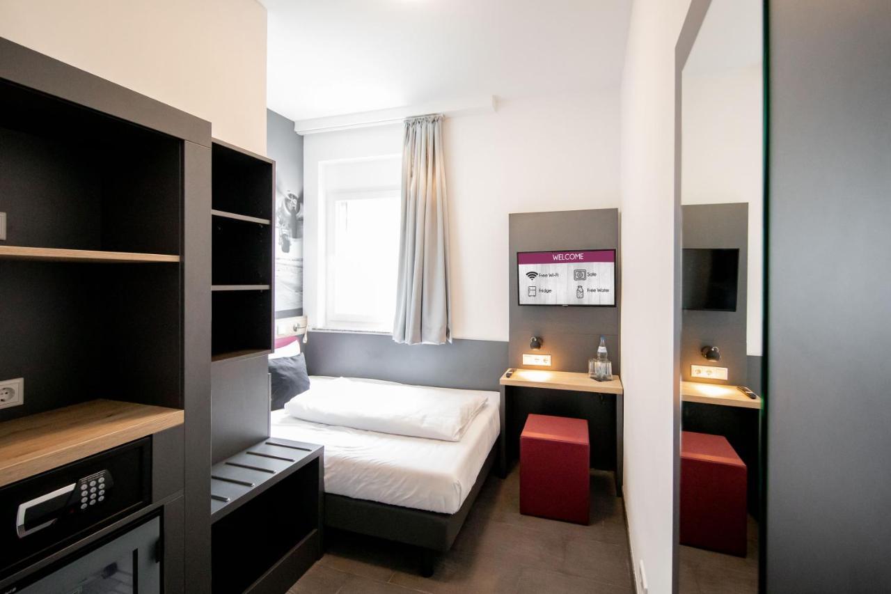 Smarty Airport Cologne Hotel - Kontaktloser Self Check-In Екстериор снимка