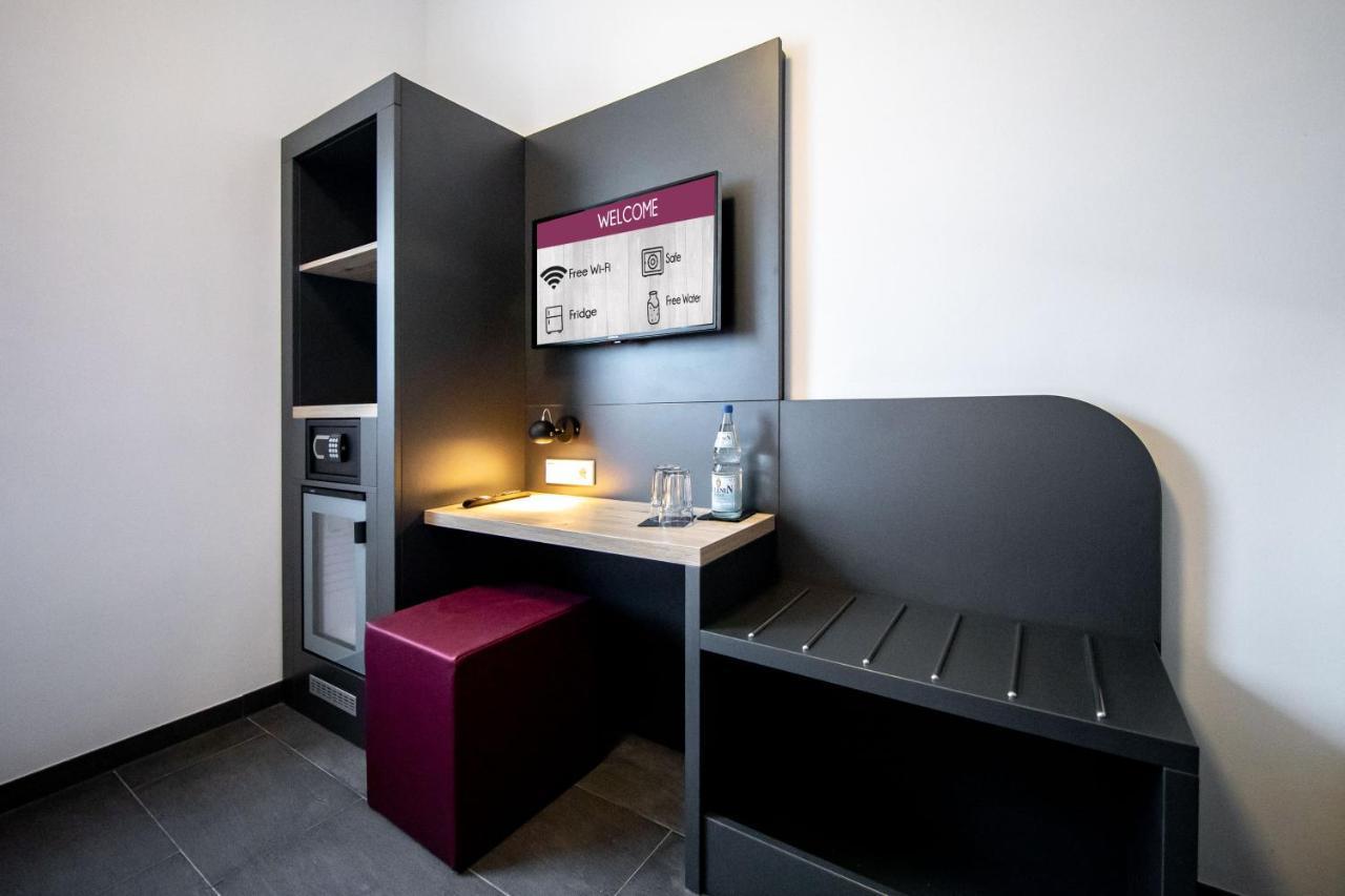 Smarty Airport Cologne Hotel - Kontaktloser Self Check-In Екстериор снимка