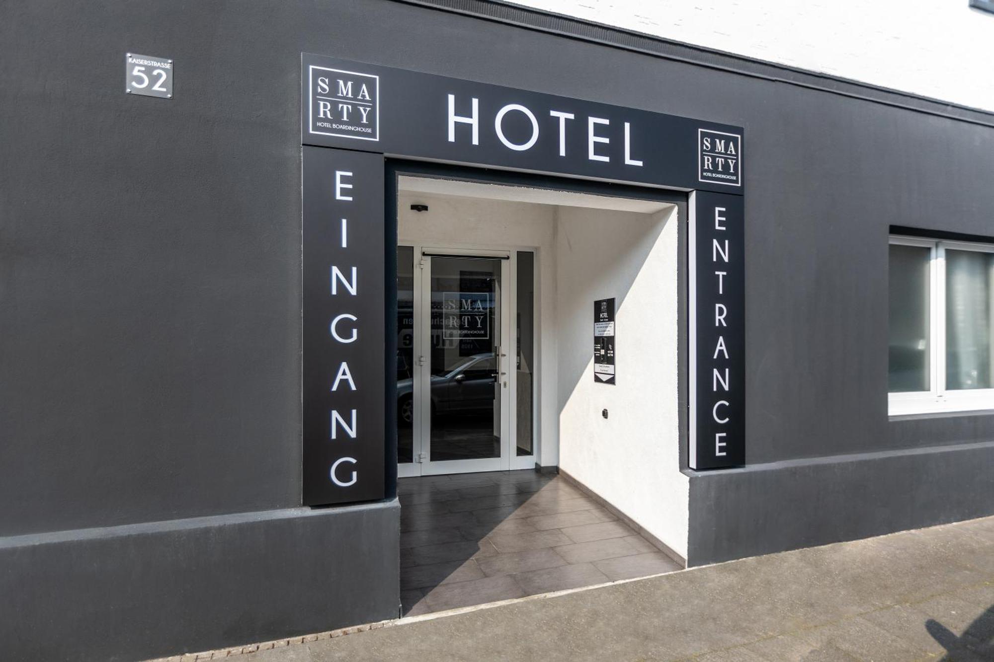 Smarty Airport Cologne Hotel - Kontaktloser Self Check-In Екстериор снимка