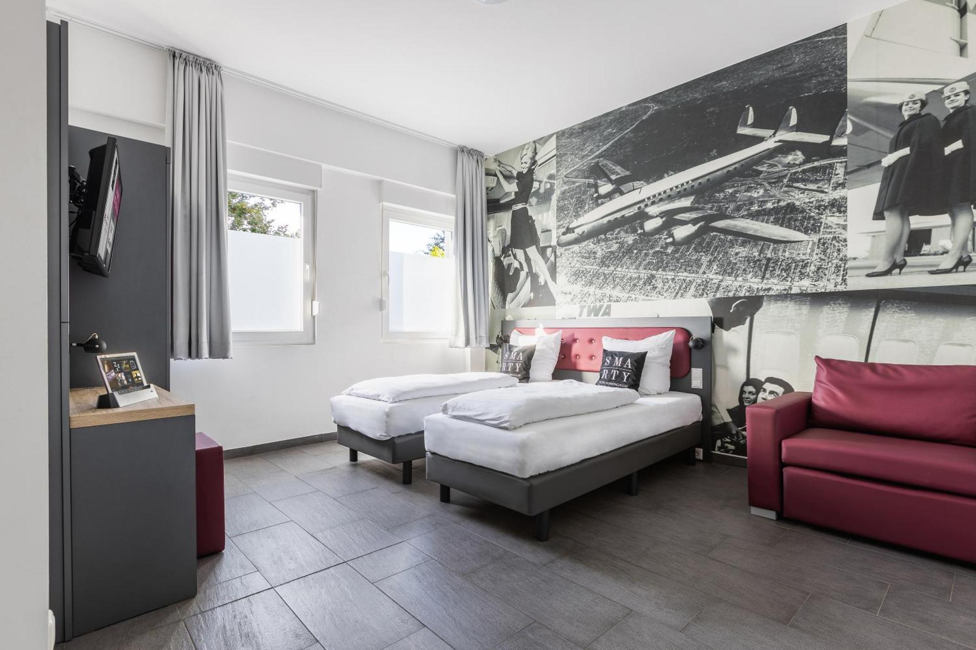 Smarty Airport Cologne Hotel - Kontaktloser Self Check-In Екстериор снимка