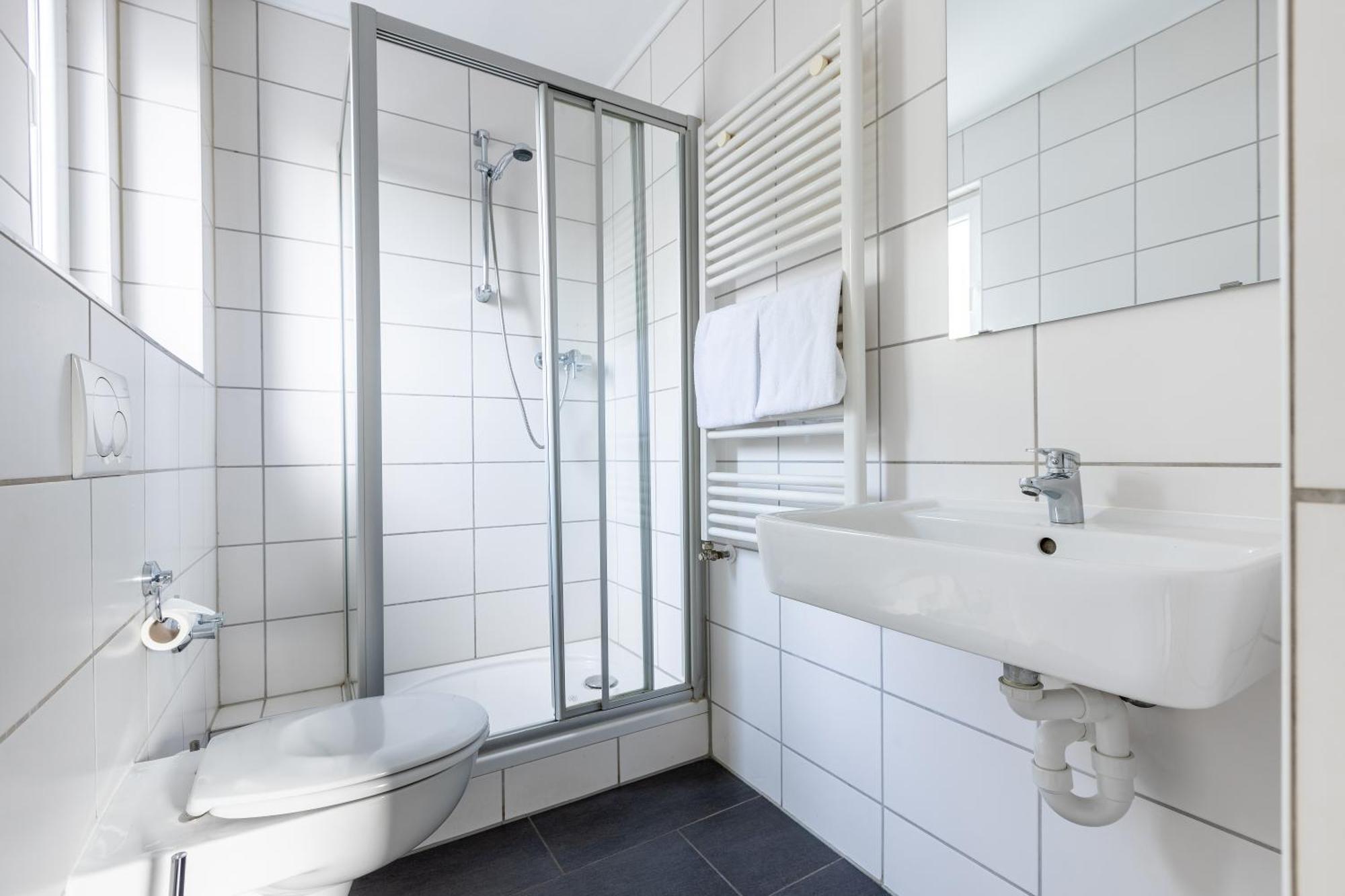 Smarty Airport Cologne Hotel - Kontaktloser Self Check-In Екстериор снимка