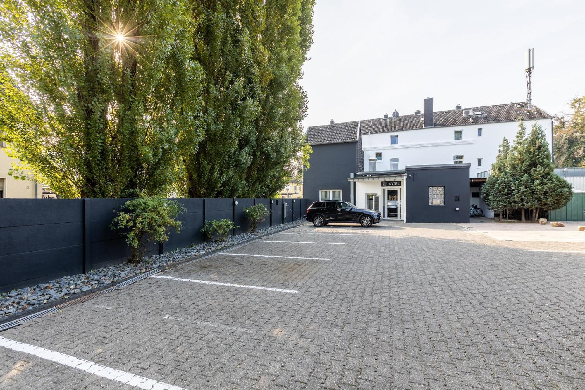 Smarty Airport Cologne Hotel - Kontaktloser Self Check-In Екстериор снимка