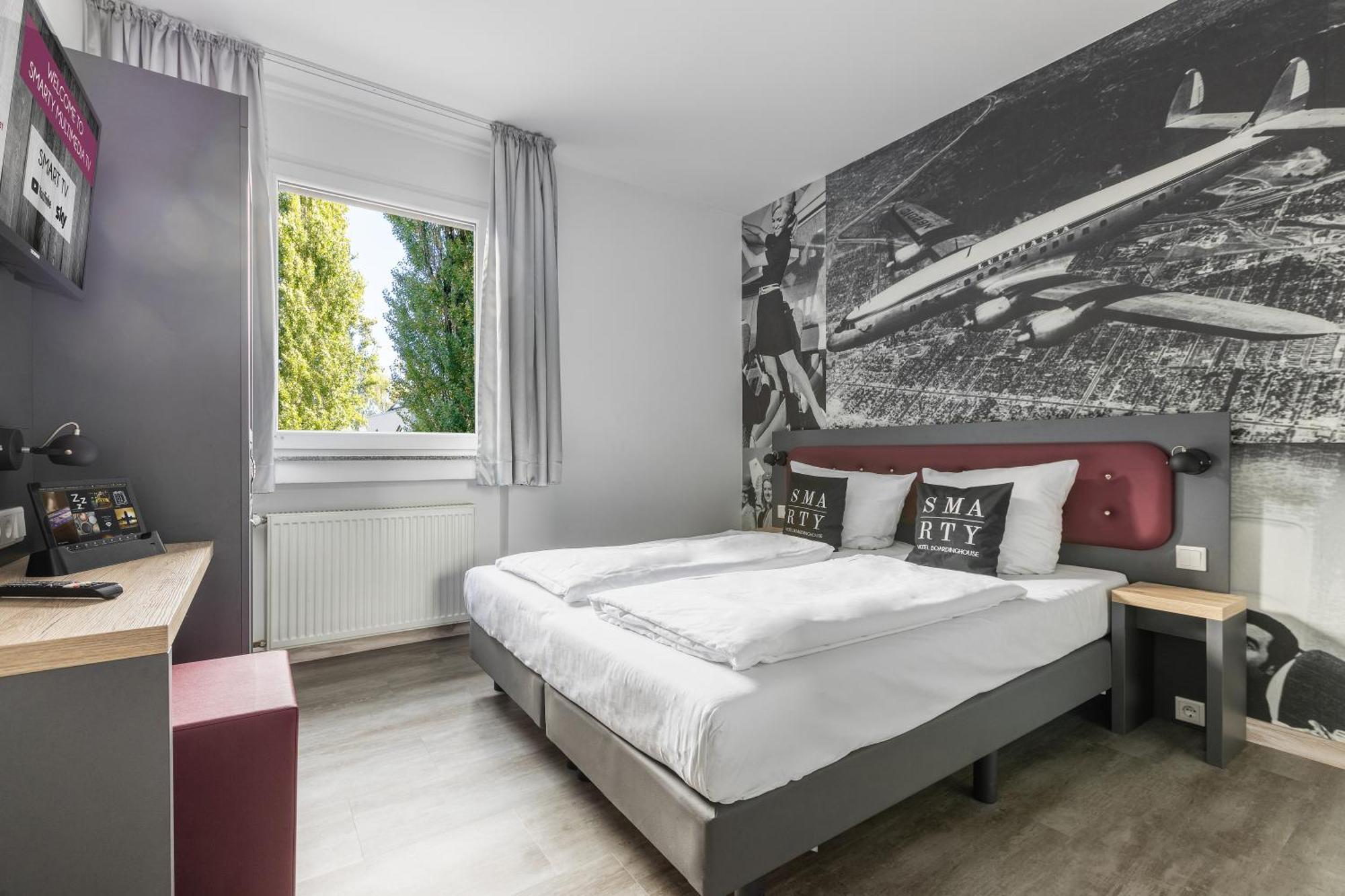 Smarty Airport Cologne Hotel - Kontaktloser Self Check-In Екстериор снимка
