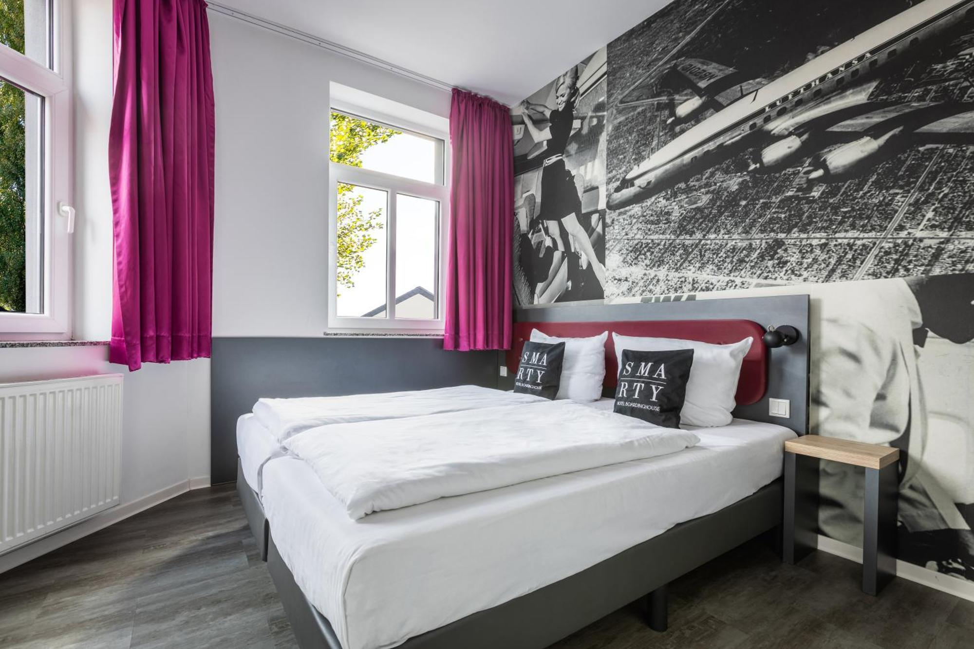 Smarty Airport Cologne Hotel - Kontaktloser Self Check-In Екстериор снимка